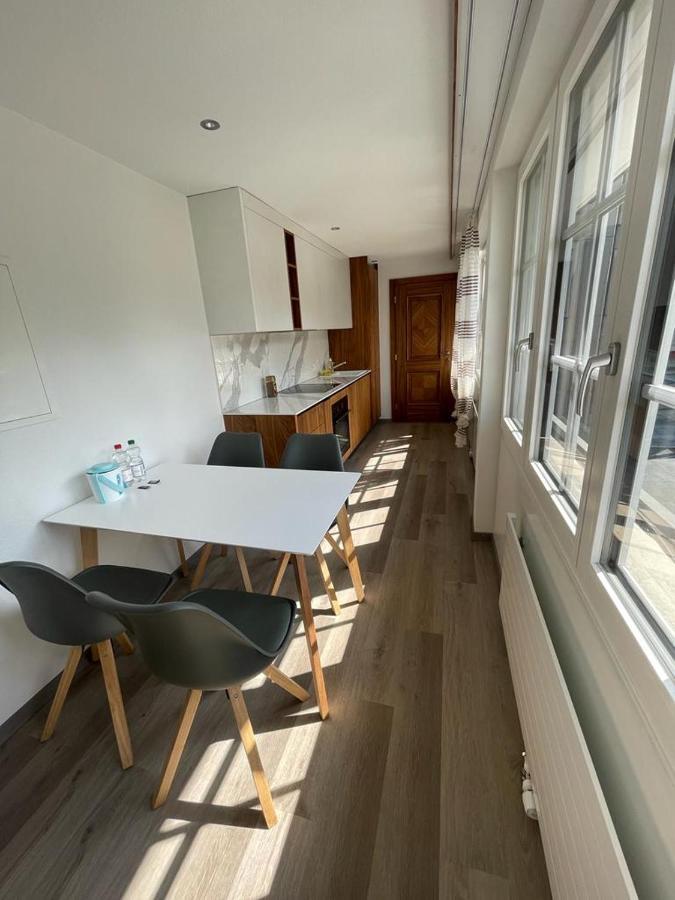 Moderne einzigartige Wohnung in Altdorf Exterior foto